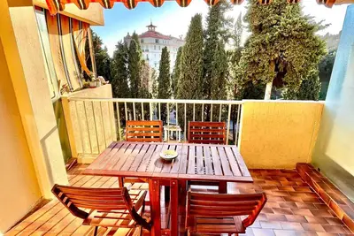 Image de Three-room apartment between Sea and Nature