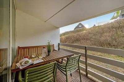 Centrally located apartment in Søndervig, renovated in 2025.