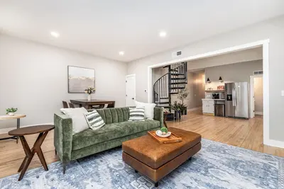 Image de Winter Downtown Galena @ Gazette Suites On Main-Walk 2 Dining & Shopping