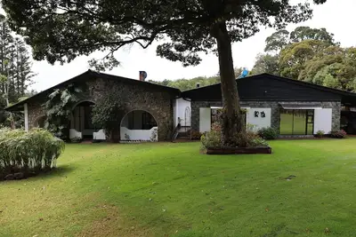 Image de Charming bed & breakfast with WiFi and Ac in soothing Vumba Room #1