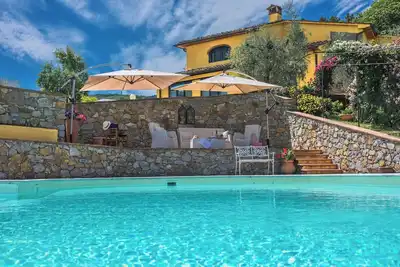 Image de Villa il Gallo promoted By WeekHomes. com