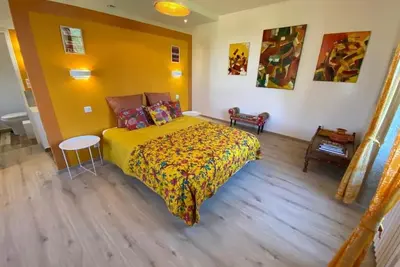 Image de Aux couleurs de Commarin Chambre Jaune