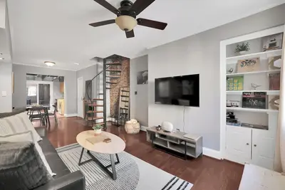 Image de Chic 3br Fed Hill Townhome. Walk to Stadiums, Inner Harbor, Bars, Eats and more