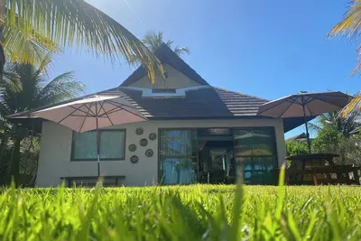 Image de Luxury Beachfront Bungalow - Service Included