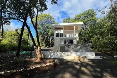 Image de Casa Mavinas, piscine privée, 2 km de la plage Puerto Carrillo.