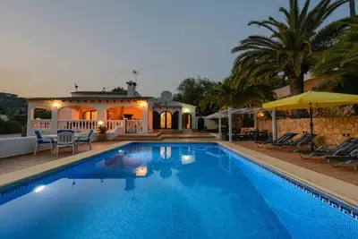 Image de Belle villa près de la mer et du terrain de golf