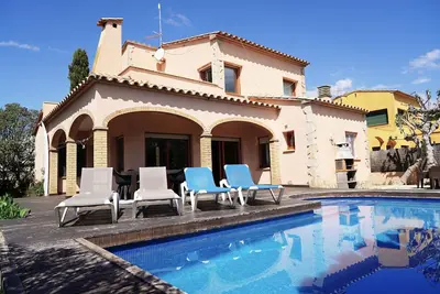 Image de Superbe villa près de la plage de Sant Pere Pescador