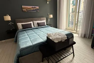 Apartments Resta Cu Mme a Chiaia House