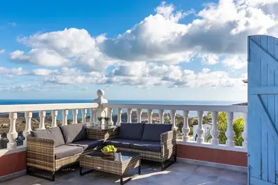 Villa Terracota by Abahana Villas