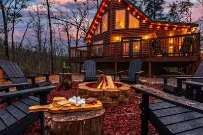 Image de Firefly Ridge! Pool, Fishing Pond, Hot Tub, Fire Pit!