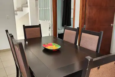 Image de Beautiful, Current and Affordable Apartment