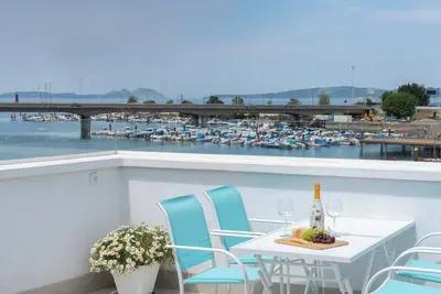 Image de House by the Sea