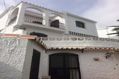 Image de Authentic Spanish home with fireplace and great views. Family friendly!