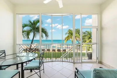 Image de South Bay #7- 2 bedroom 2 bathroom Unit