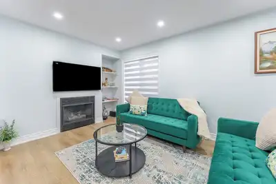 Image de Awesome & Stylish 4br House ~ Comfort ~ Milton