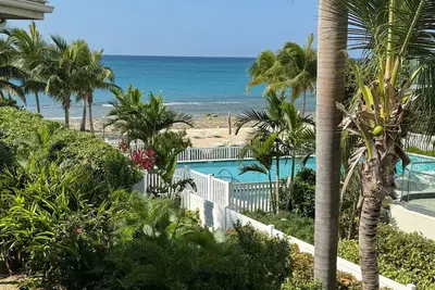 Image de Beautiful Sunset Cove 2-bedroom ocean view condo on Seven Mile Beach