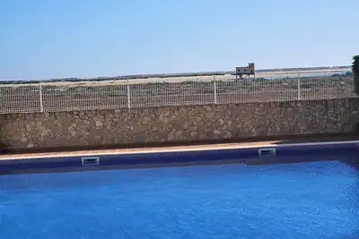 Image de Seafront Complex with private pool, two bedroom apartment fully equipped