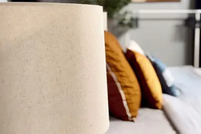 Image de 3-Bedroom Home with Fireplace & 130-Inch Projector – Great for Family Getaways!