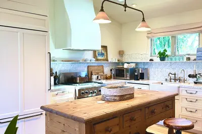 Image de Second floor unit 2 with Italian inspired large terrace