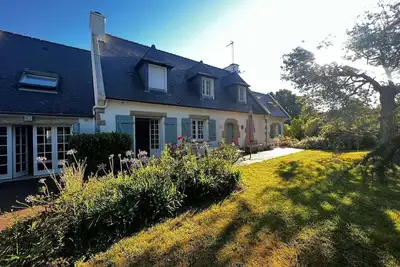 Image de Fouesnant Beg Meil, Charme, grande maison rénovée, proche plage