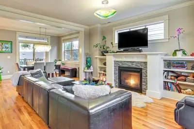 Image de Cozy Modern Craftsman in North Portland