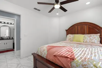 Image de Casa Solano-Newly Renovated!