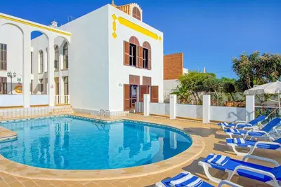 Image de Relax by the pool at Villa Mar, minutes from Sao Rafael’s beaches