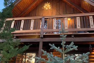 Image de Big Tree Lodge - Luxurious quiet & peaceful Log Cabin in Fawnskin/Big Bear Lake