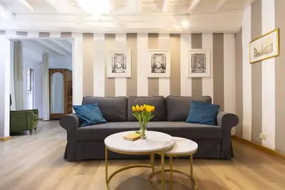 Image de Elegantis. it Madonna dei Monti Suite Apartment