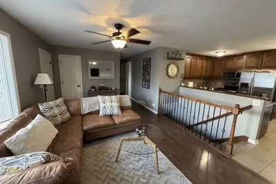 Image de 2 Bed - Office - Garage - Deck/Grill - Fence
