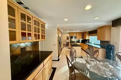 Image de Lovely 4-bedroom house in Upland with WiFi and Ac