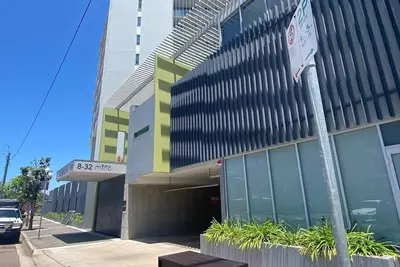 Image de Nature Meets City on Mint