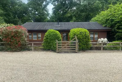 Image de Luxury Cabin in West Sussex. Pet friendly. Sleeps 4