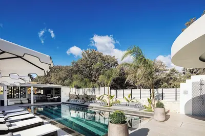 Refined Living With Contemporary Flair