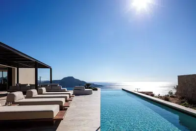 Jamyti Villa, 360° of Serene Splendor