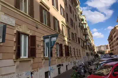 Image de Appartement à Rome avec 2 chambres à coucher, 6 couchages