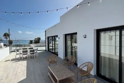 Image de Luxury apartment Arena Sunrise - Sea View and Main Street