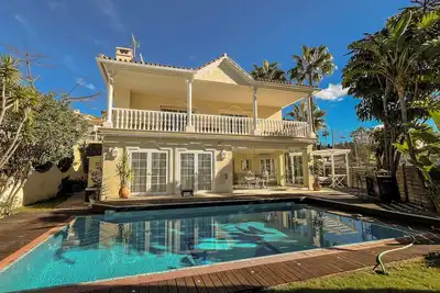 Image de Villa Esmeralda - 6 Bedroom with Private Pool and Jacuzzi in Riviera del Sol