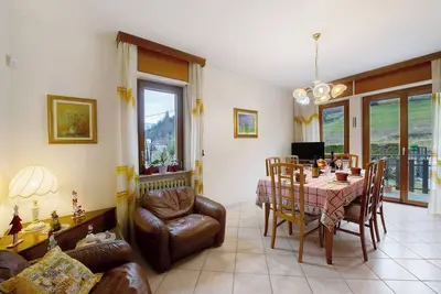 Maison de vacances 'Gianluca' avec vue sur les montagnes, terrasse privée et Wi-Fi