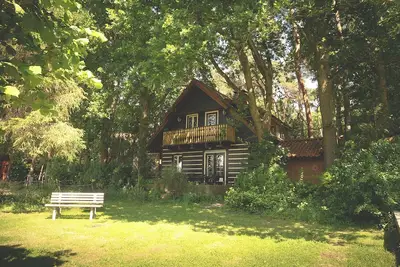 Image de Cozy and comfortable forest house with balcony in beautiful location