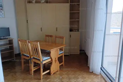 Image de Appartement lumineux avec balcon près du lac