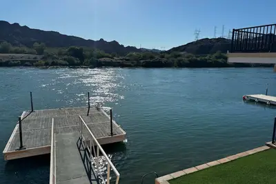 Image de Cliff Hanger, River access with dock