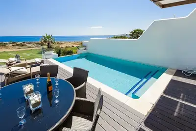 Image de Luxury Bay View Villa 28 Right On the Beach in Figtree Bay, Protaras, Cyprus