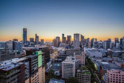 Image de 2 Bedroom Apartment || 60sqm || Collins Street Melbourne Cbd