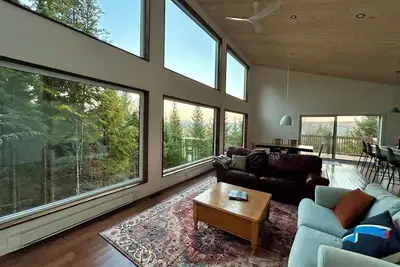 Image de Immersion dans la nature, chalet perché en forêt!