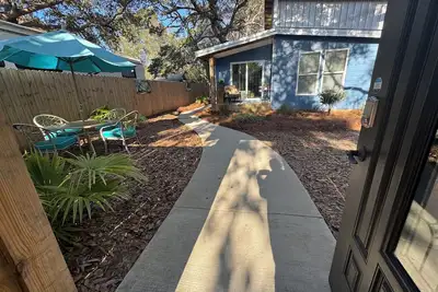 Image de Niceville Fl Charming 2-bedroom house with WiFi, Ac Outdoor kitchen and Lr