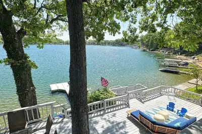Image de Sandy Lakefront Home - Sister Lakes - w/ Pontoon