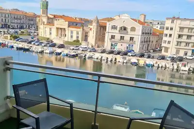 Image de Sète, T3 sur les quais en centre ville, parking &