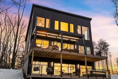 Image de Adamina Canyon- Luxurious, Brand New 5br/3bth - #3