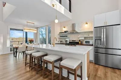 Image de Adamina Canyon- Luxurious, Brand New 5br/3bth - #5